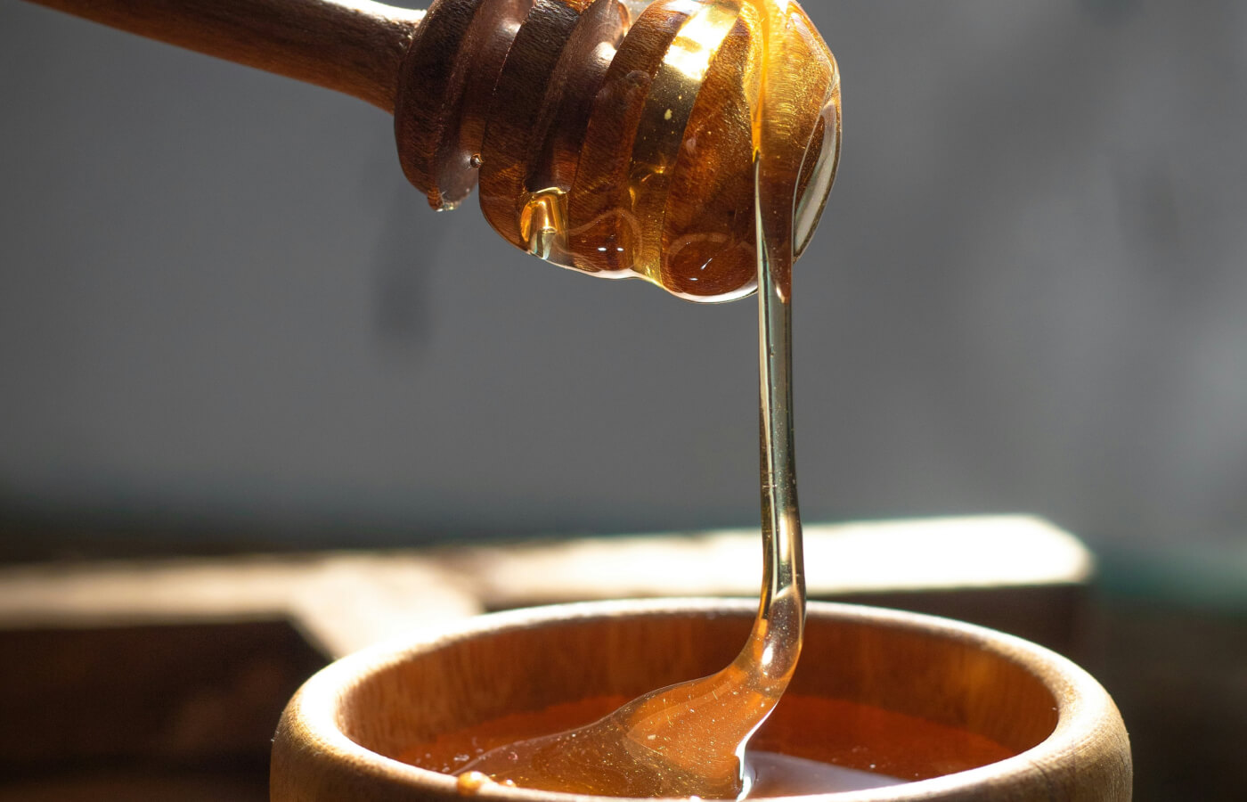 Natural honey scoop
